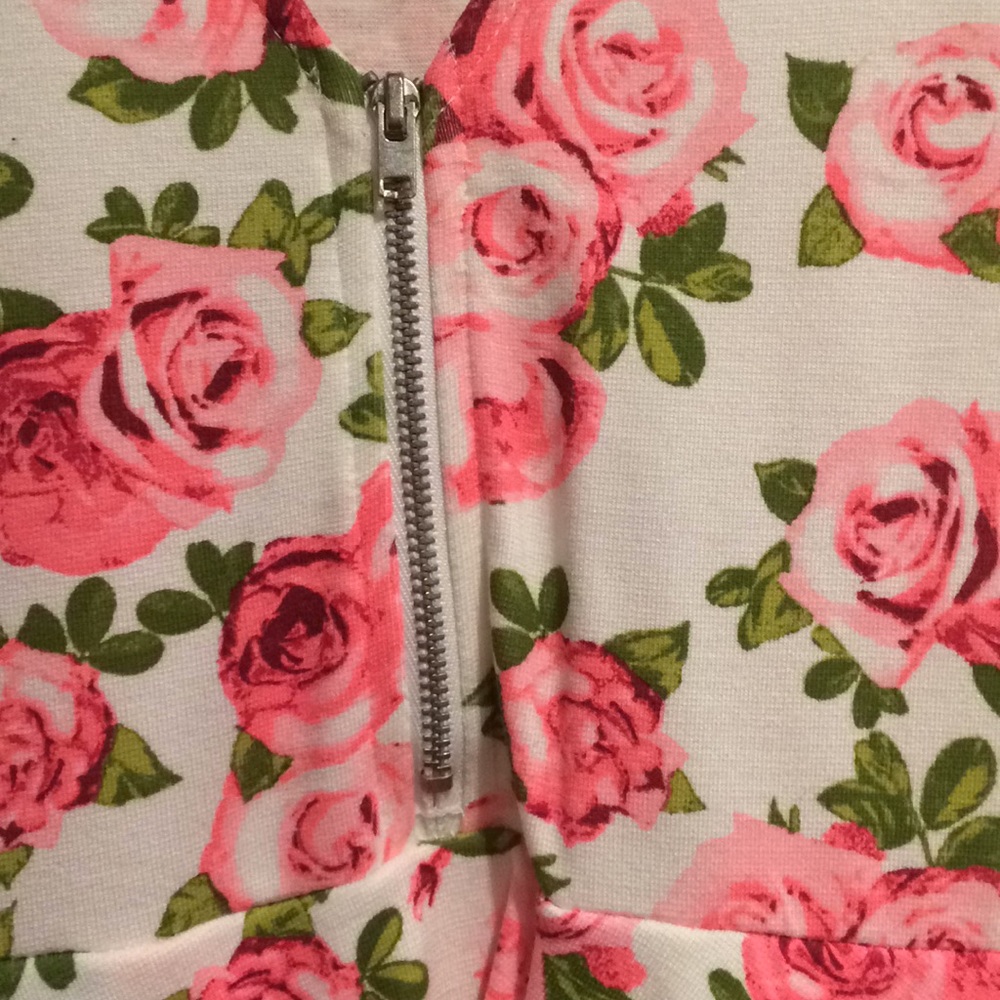 Dress - Picture 3 of 6